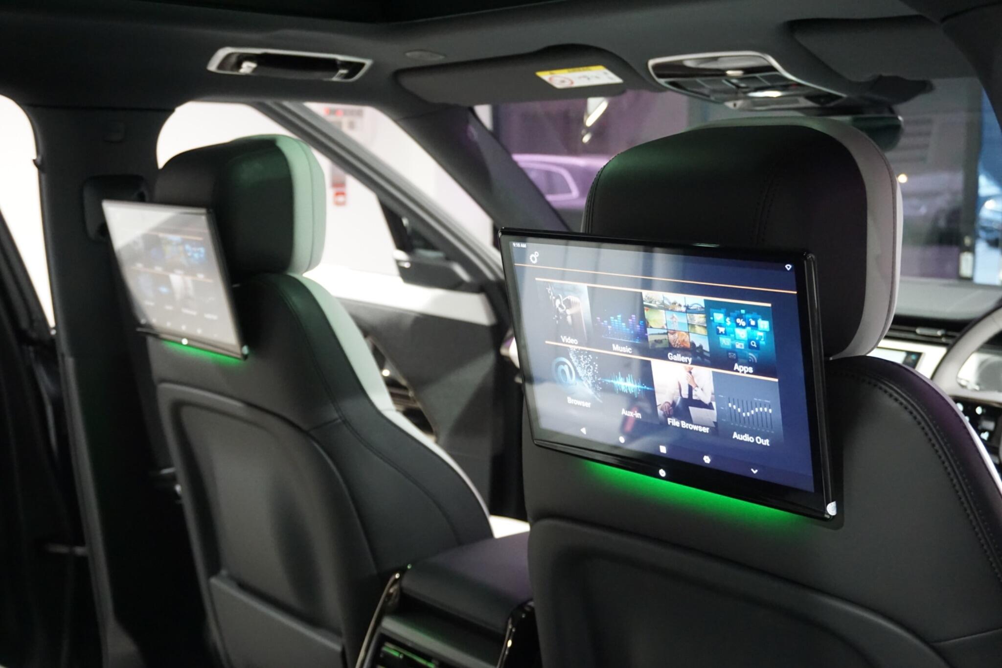 Land Rover Range Rover Sport 3.0 D300 MHEV Dynamic SE SUV 5dr Diesel Auto 4WD Euro 6 (s/s) (300 ps)